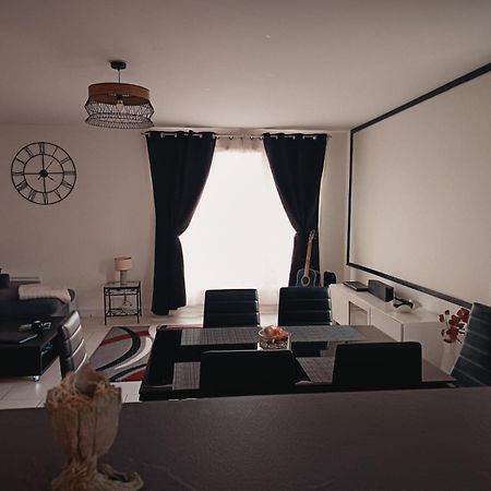 Duplex Proche Disney Avec Ecran Cinema シェシー エクステリア 写真