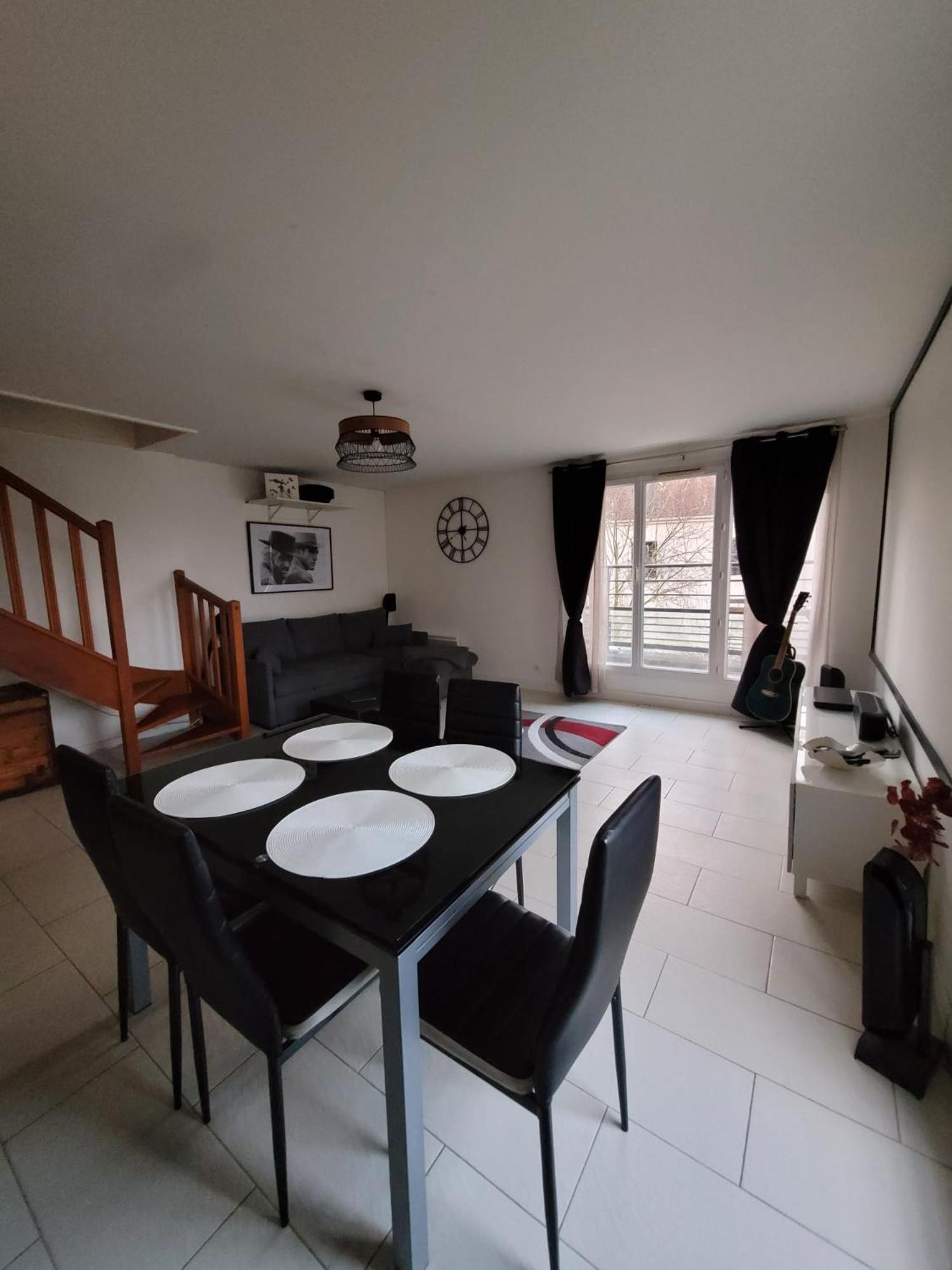 Duplex Proche Disney Avec Ecran Cinema シェシー エクステリア 写真